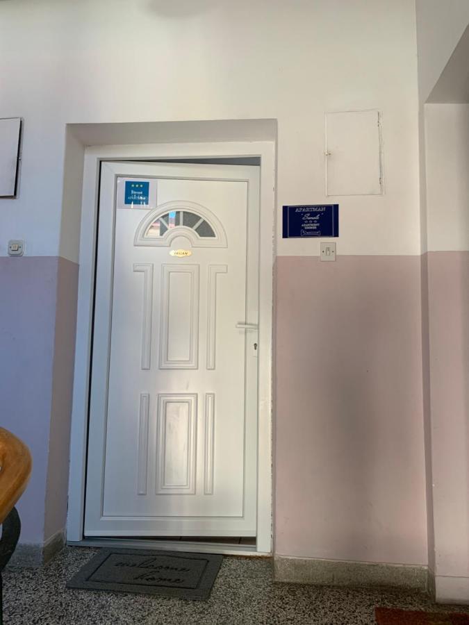 Sanela- Apartman Za Bezbrizan Odmor Crikvenica Exterior foto