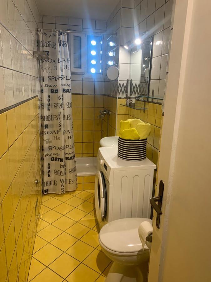 Sanela- Apartman Za Bezbrizan Odmor Crikvenica Exterior foto
